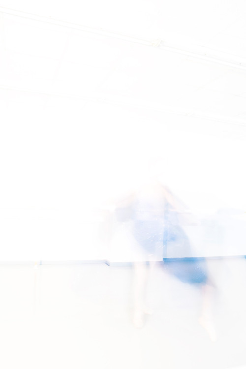 Der blaue Tanz by Hannah Gritsch Photo & Design